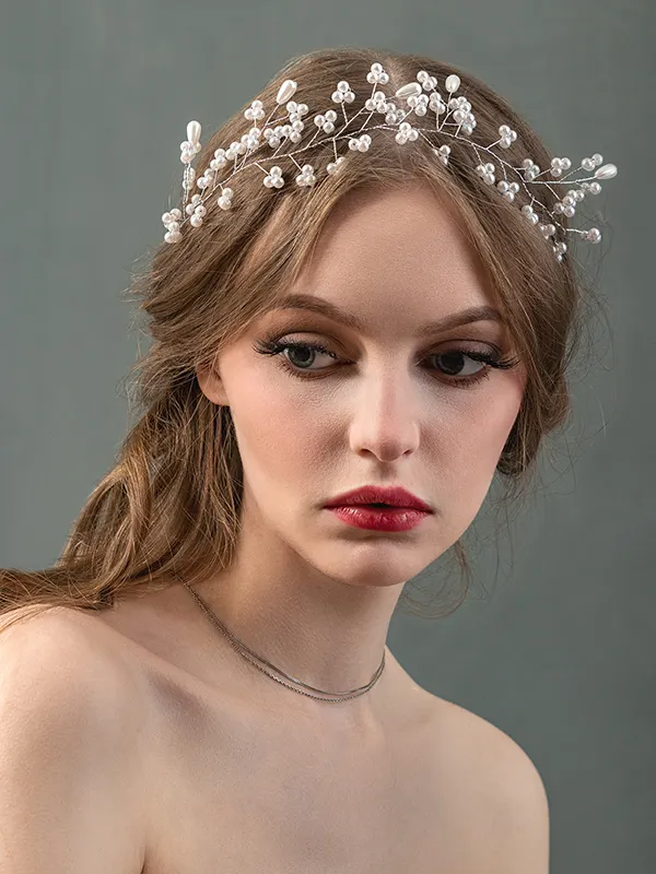Автор: Фотограф Вова Брутто - Фотосъемка для маркетплейса украшений Jewelry на модели